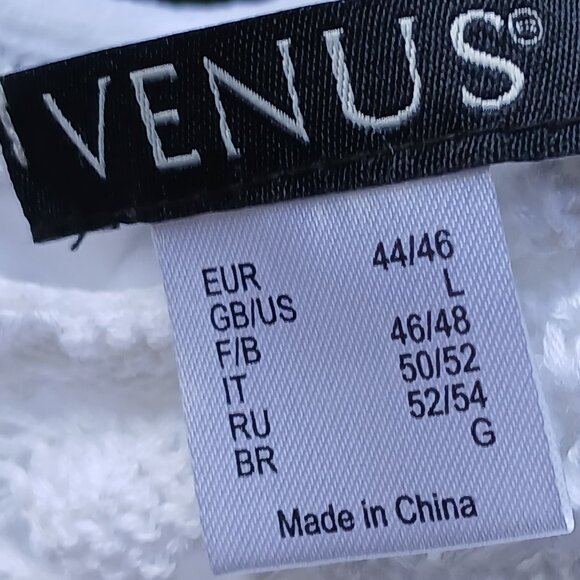 Venus White Long Bell Sleeve, Relaxed Off Shoulder Crochet Dress Lovely!  Sz L - Picture 6 of 10